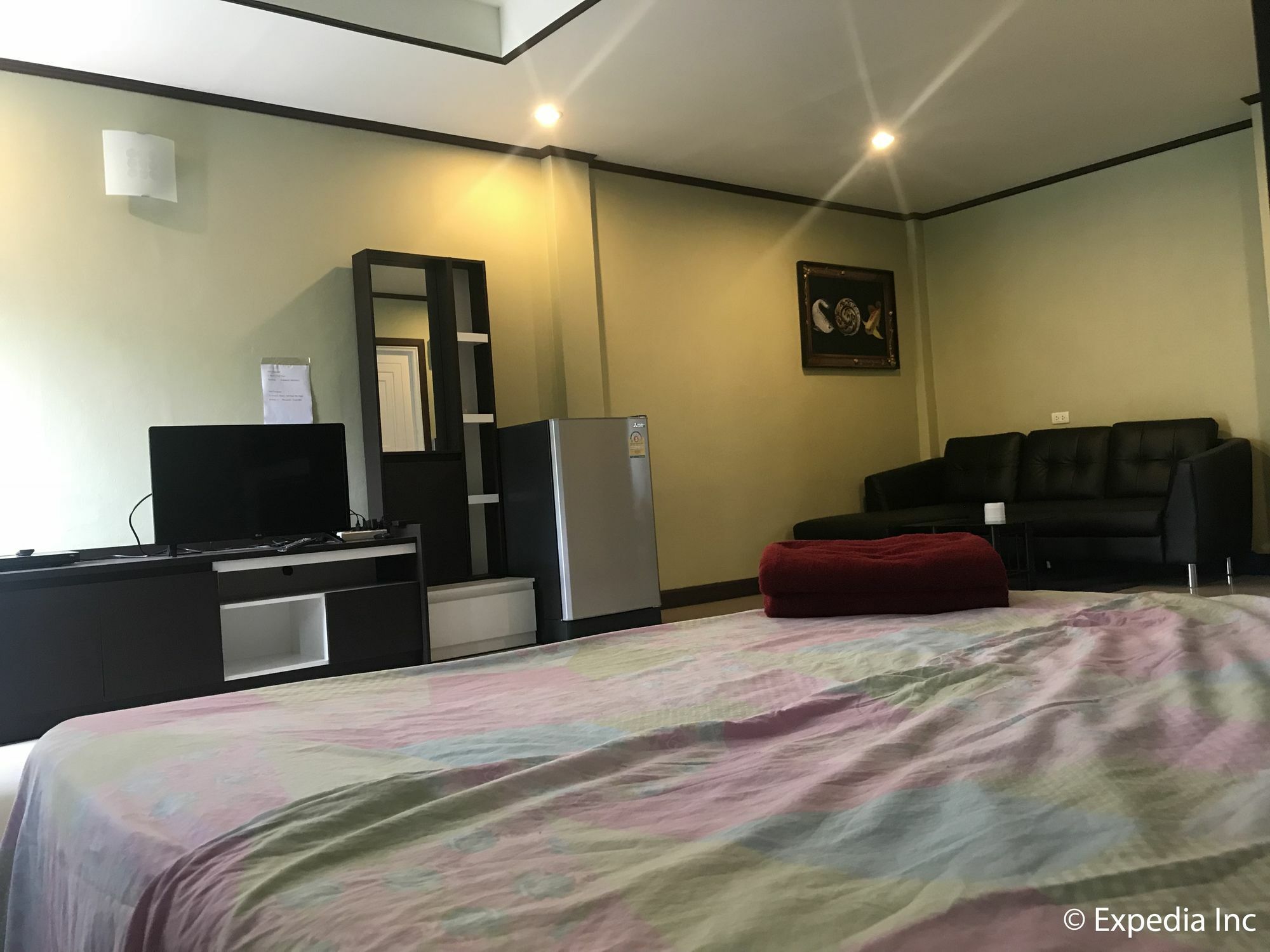 Burnout Guesthouse Паттайя Экстерьер фото