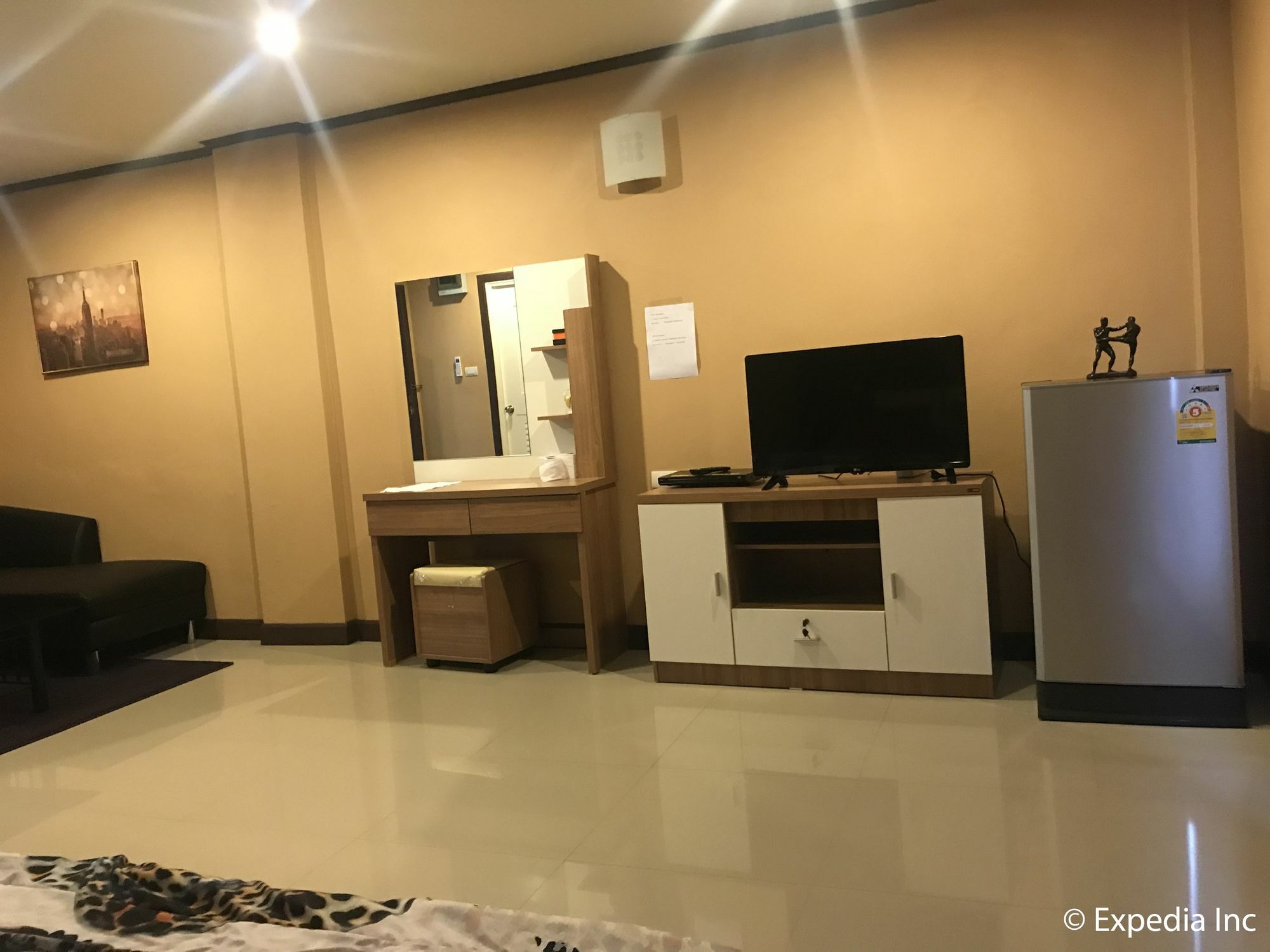 Burnout Guesthouse Паттайя Экстерьер фото