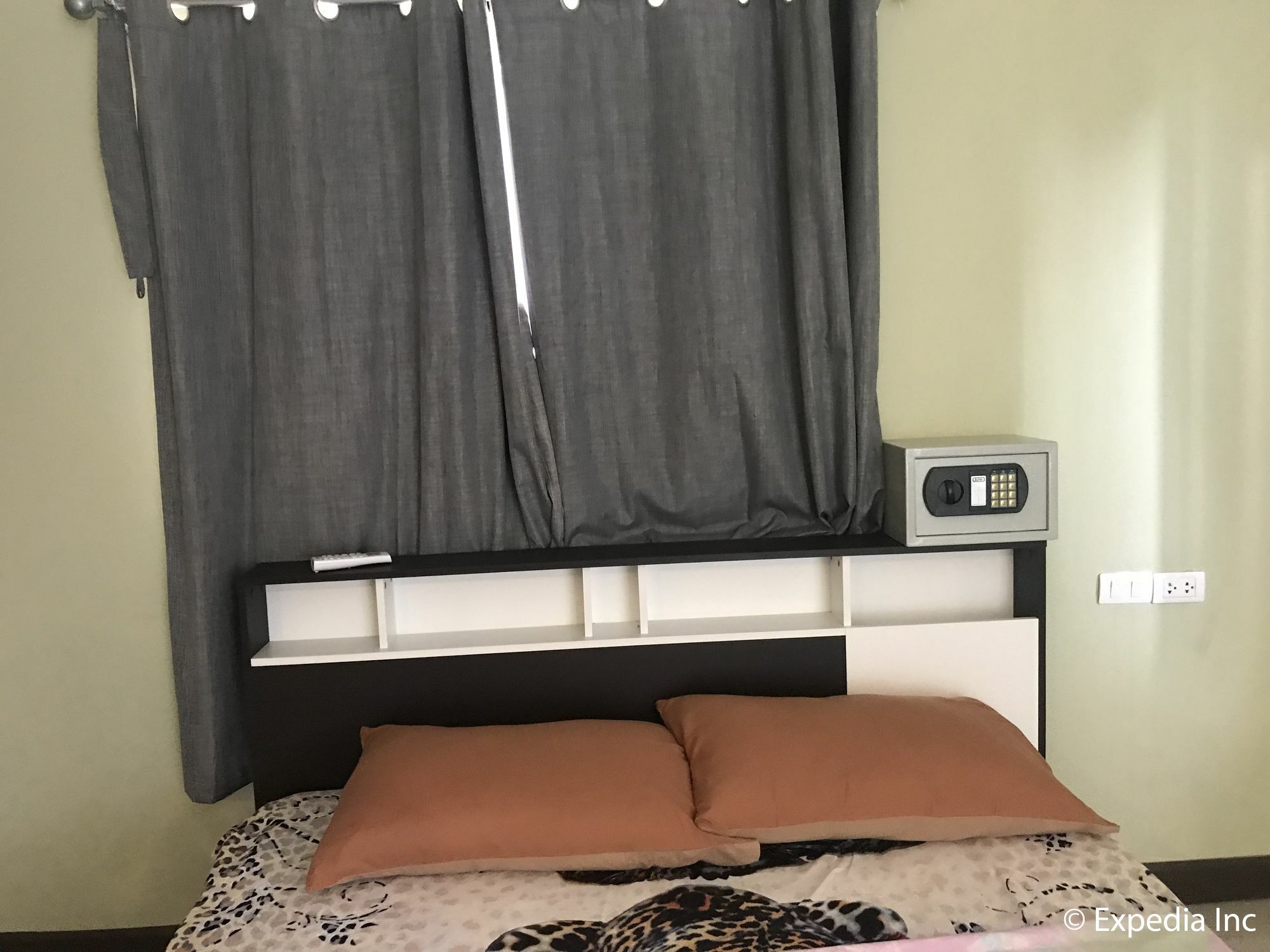 Burnout Guesthouse Паттайя Экстерьер фото